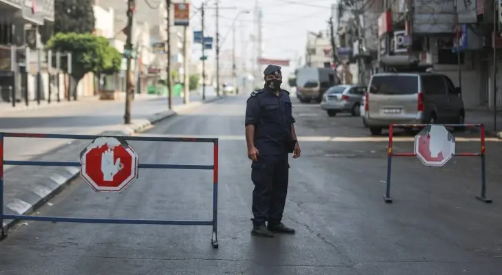 رئيس دولة عربية يعلن حالة الطوارئ في البلاد لمدة 30 يوماً: لقاح كورونا
