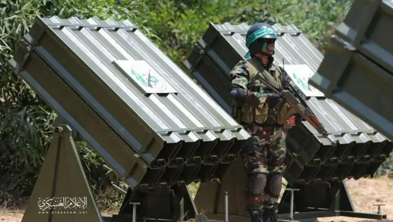 القسام تستهدف بارجة إسرائيلية بالبحر وتعلن البدء بالرد الكبير وإسرائيل تكشف عن خسائرها: غزة