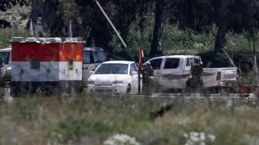 قتلى وجرحى باستهداف سيارة عسكرية بريف درعا.. النظام السوري يرد: أخبار درعا