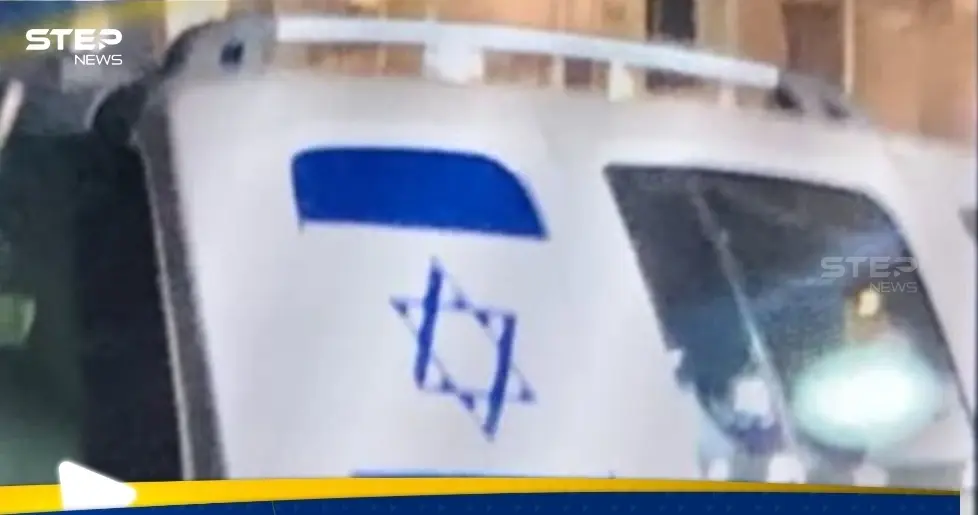 بالفيديو|| سيارة ترفع علم إسرائيل في مصر تصدم المارة: سيارة كرداسة