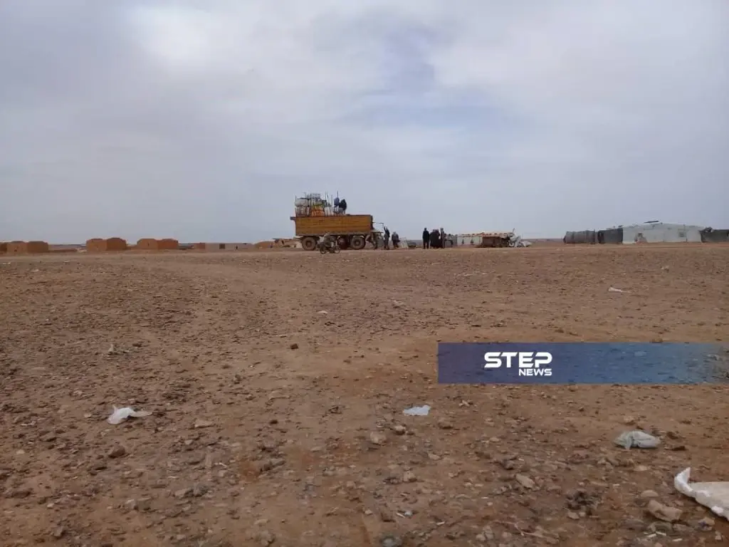 دفعة جديدة تغادر الركبان.. ونازحو المخيم من الحصار إلى الاحتجاز في مراكز الإيواء: مخيم الركبان