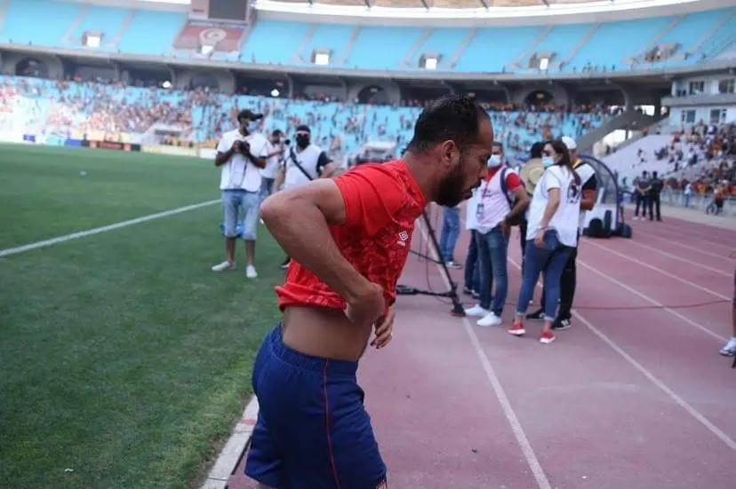 الأهلي المصري يغادر ملعب الترجي التونسي بعد تسجيل حالات اختناق بين اللاعبين: حالات اختناق