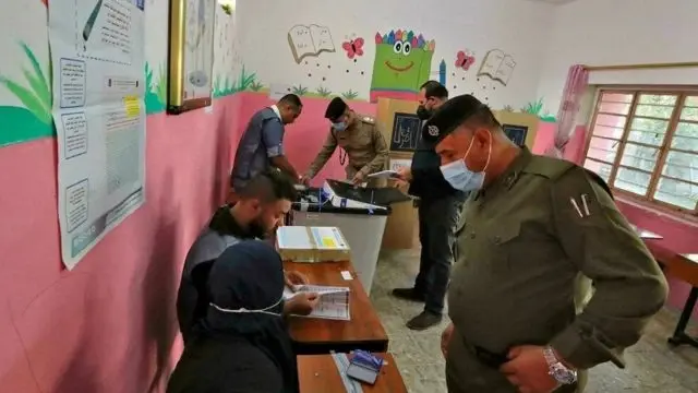 بدء عمليات العد والفرز بعد إغلاق صناديق الاقتراع بالعراق والرئيس يعلّق على "الاقتراع الخاص": خبر عاجل