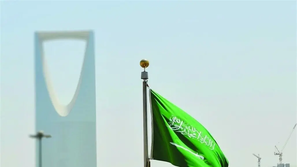 صحيفة سعودية تحصل على تسجيلات تفضح تصريحات "حانقة" لوزير خارجية لبنان: جورج قرداحي