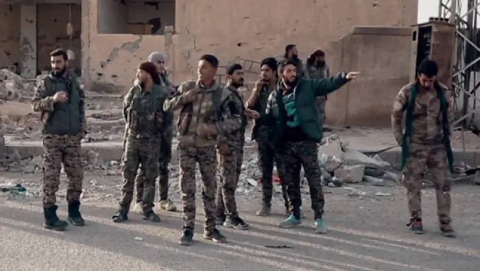 النظام يغلق معبر مورك شمالي حماة.. ويداهم بلدة قمحانة: مداهمة