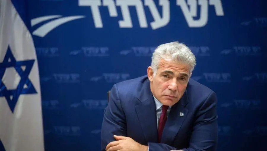 تصريحات مفاجئة من يائير لبيد خليفة نتنياهو واعتراف بالهزيمة مشيراً لطلب لايمكن تجاهله: يائير لبيد