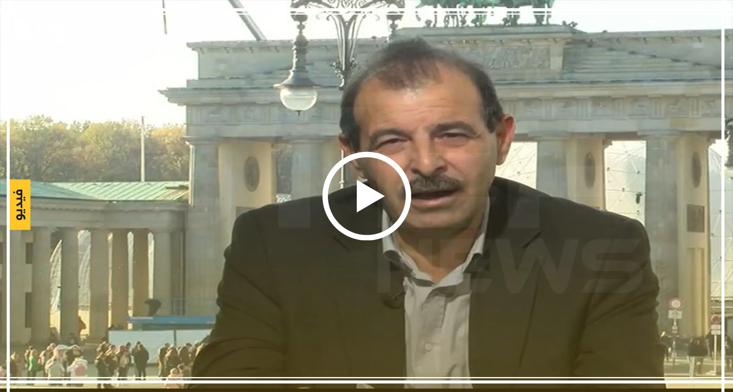 بالفيديو|| محامٍ سوري يكشف عن أسماء "مجرمين" باللجنة الدستورية، بينهم قيادي بالمعارضة: أنور البني