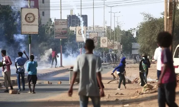 مقتل متظاهرين اثنين برصاص الجيش السوداني في "مليونية السبت": مقتل متظاهرين