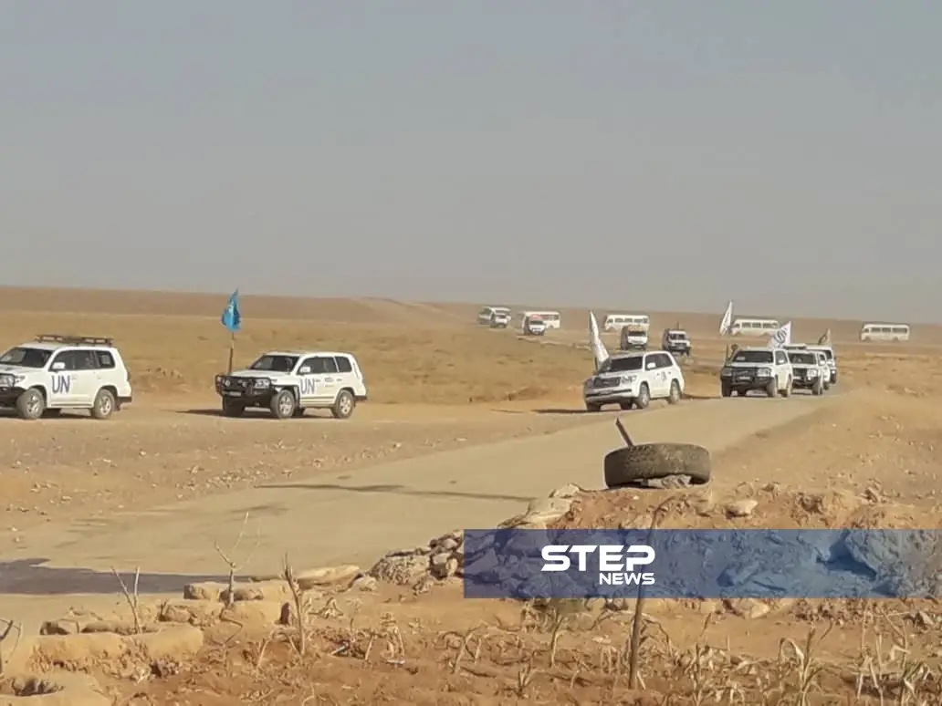 صور من عمل فريق الأمم المتحدة والهلال الأحمر في مخيم الركبان: الهلال الأحمر