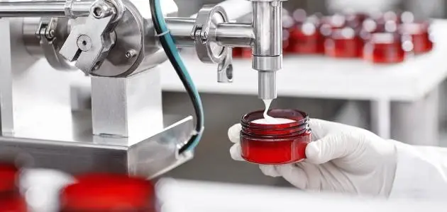 صناعة مستحضرات التجميل نصائح هامة .. 7 مكونات رئيسية بصناعتها: تجميل ومكياج