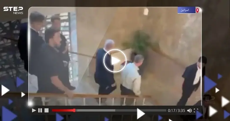 بالفيديو|| نتنياهو يغادر بسرعة اجتماعاً لحكومته بعد دقائق من انعقاده.. وتقرير يكشف السبب: مظاهرات تل أبيب