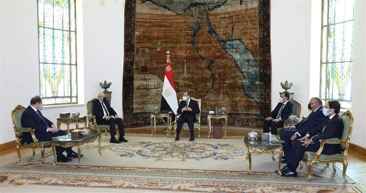 شاهد || ميقاتي ولابيد يصلان القاهرة للقاء السيسي: يائير لابيد