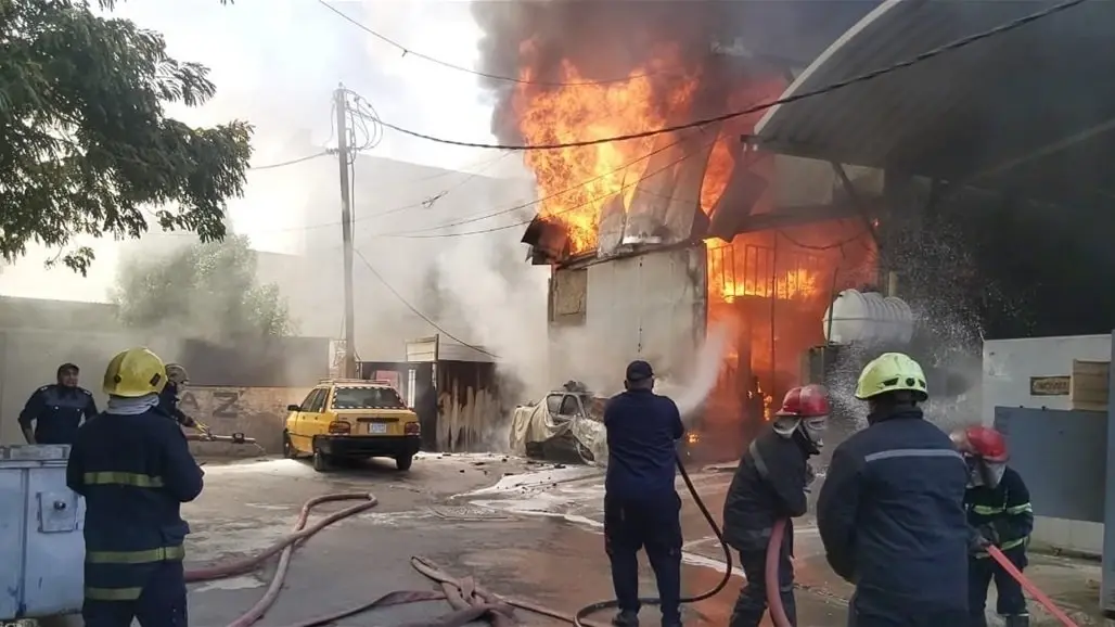 حريق كبير يلتهم مستشفى في العراق وجهود لإخراج المرضى قبل وصول النار لأسطوانات الأوكسجين: حريق مشفى تاج أهلي