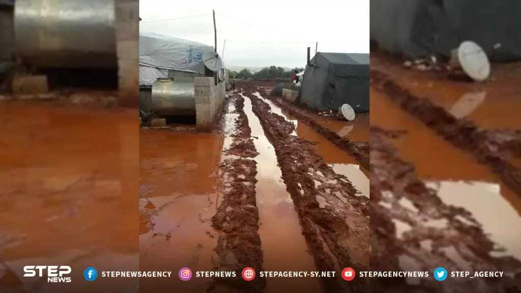 جانب من معاناة النازحين السوريين في مخيم أطمة على الحدود التركية: الصور