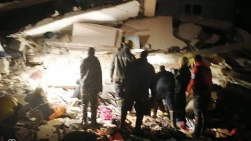ارتفاع ضحايا انهيار عقار بمنطقة جسر السويس شرقي القاهرة: ضحايا