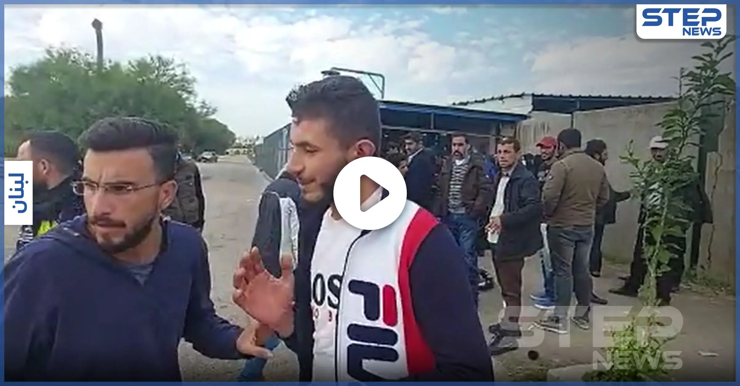 خاص بالفيديو|| اللاجئين السوريين في لبنان يتظاهرون أمام مقرات الأمم المتحدة بعد طردهم من منطقة بشري: مقتل شاب لبناني