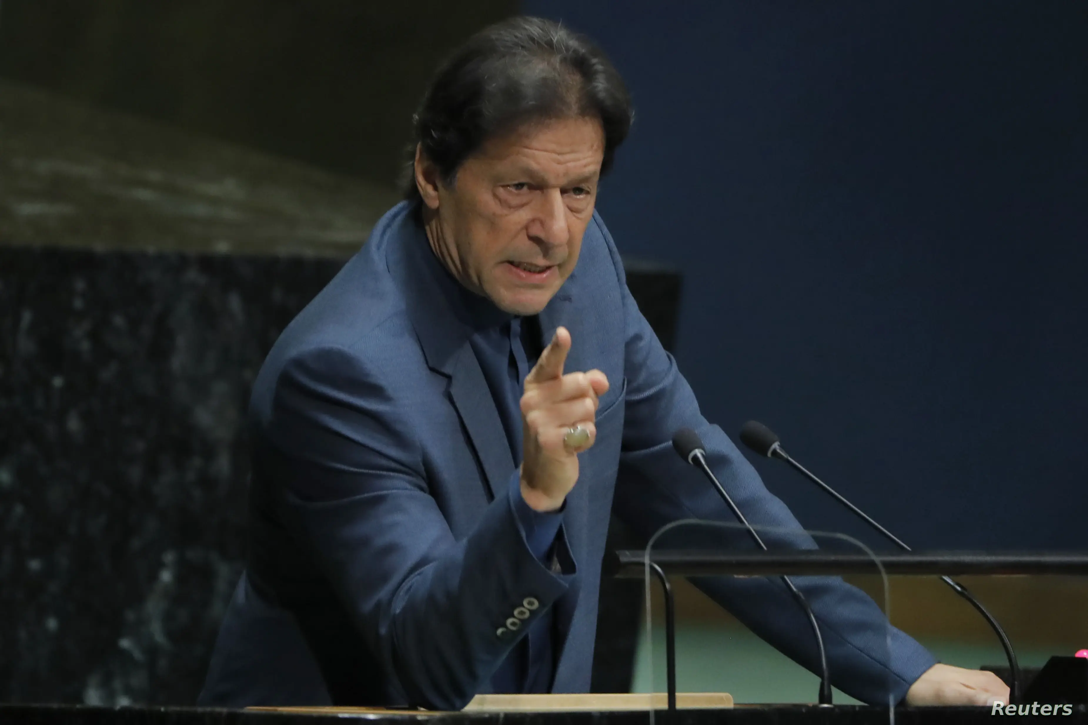 عمران خان يحذّر من حرب نووية بين الهند وباكستان إذا ما وقع المحظور: عمران خان