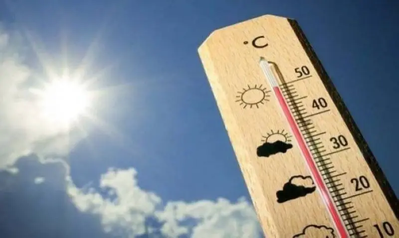 مدينتان سعوديتان تسجلان نصف درجة الغليان.. وتواجه المملكة غداً يوماً مليئاً بالأتربة: درجة الحرارة في السعودية