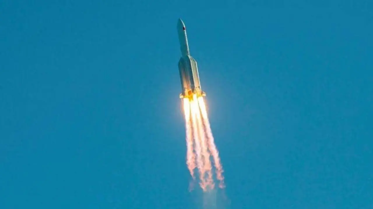 الصاروخ الصيني الشارد.. السفارة الصينية في السعودية ترّد على التساؤلات بشأن مخاطر سقوطه: سقوط الصاروخ الصيني