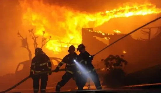 حريق جديد في إيران ضمن منشأة نفطية بمحافظة الأهواز بعد 24 ساعة من حريق طهران (عاجل): الأهواز