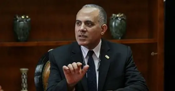 وزير مصري يهدد بأن كل السيناريوهات مطروحة للتعامل مع سد النهضة ويطمئن المصريين حول أمر: محمد عبد العاطي