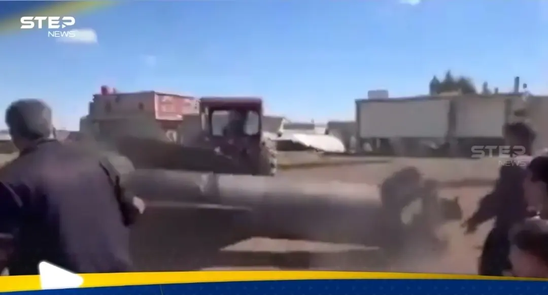 فيديو.. شاهد ماذا فعل أهالي درعا السورية بصاروخ إيراني لا يزال جزء منه مشتعلا: اخبار سوريا