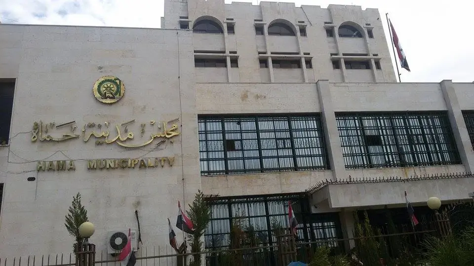 مجلس حماة ينذر أهالي أحد الأحياء بإخلائه في أسبوع، بحجة أنها منطقة مخالفات: حماة