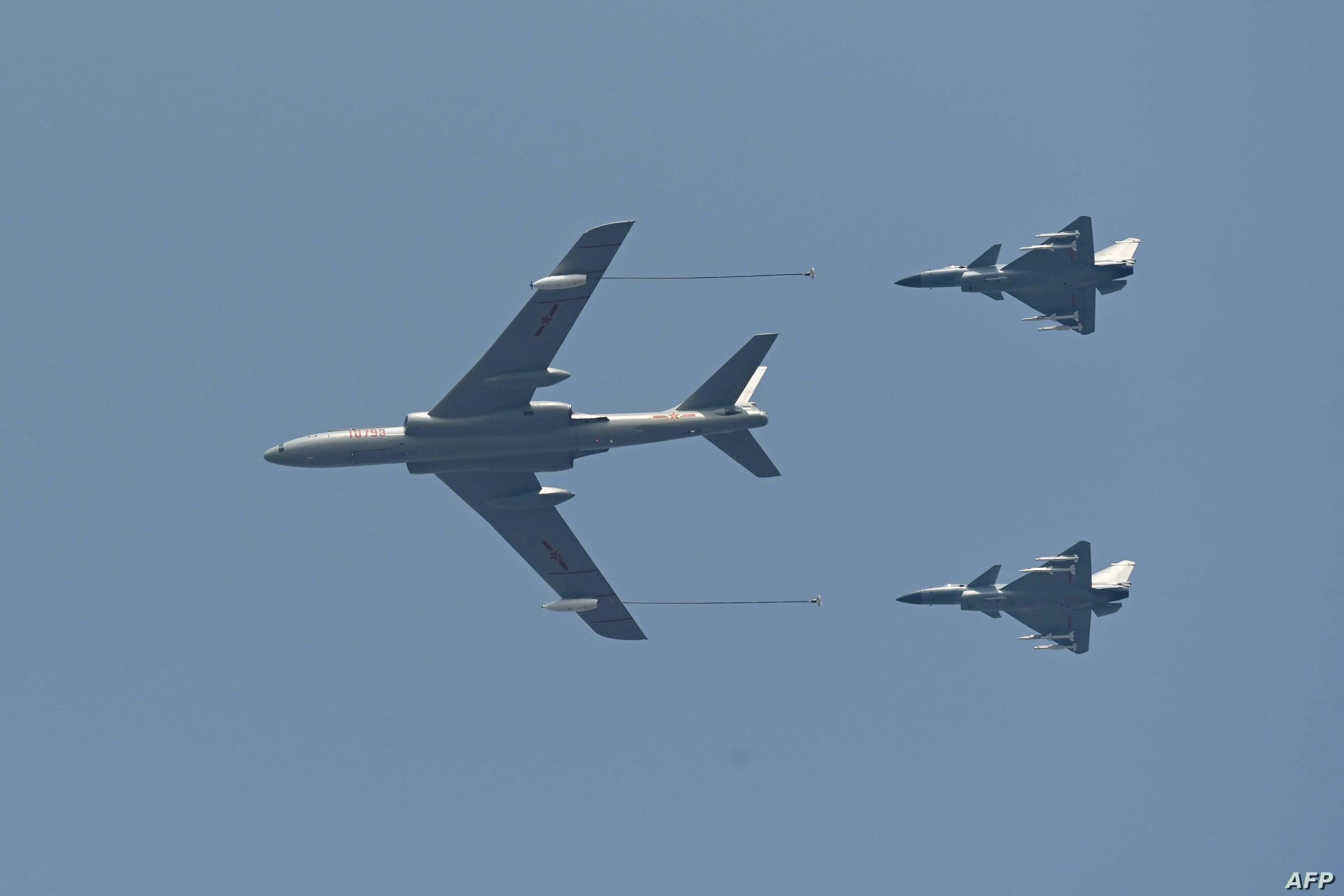 في أحدث تصعيد.. 27 مقاتلة صينية تخترق منطقة عازلة للدفاعات الجوية التايوانية: الصين