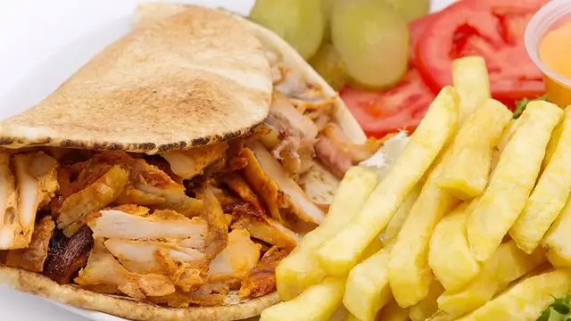 أسهل وأسرع طريقة عمل الشاورما بنفس نكهة شاورما المحلات بالضبط: فطائر شاورما الدجاج