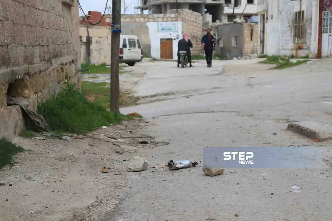 صور لمكان استهداف مدينة سراقب في ريف إدلب بالصواريخ العنقودية صباح اليوم: سراقب