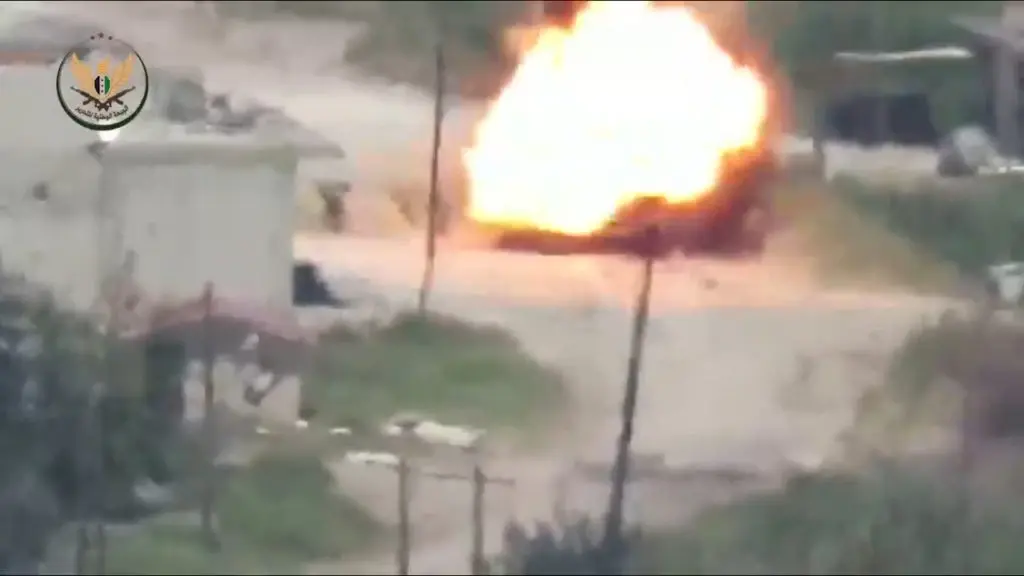 بالفيديو.. تدمير عربة "زيل" ومقتل عدد من عناصر النظام في ريف حماة: سهل الغاب